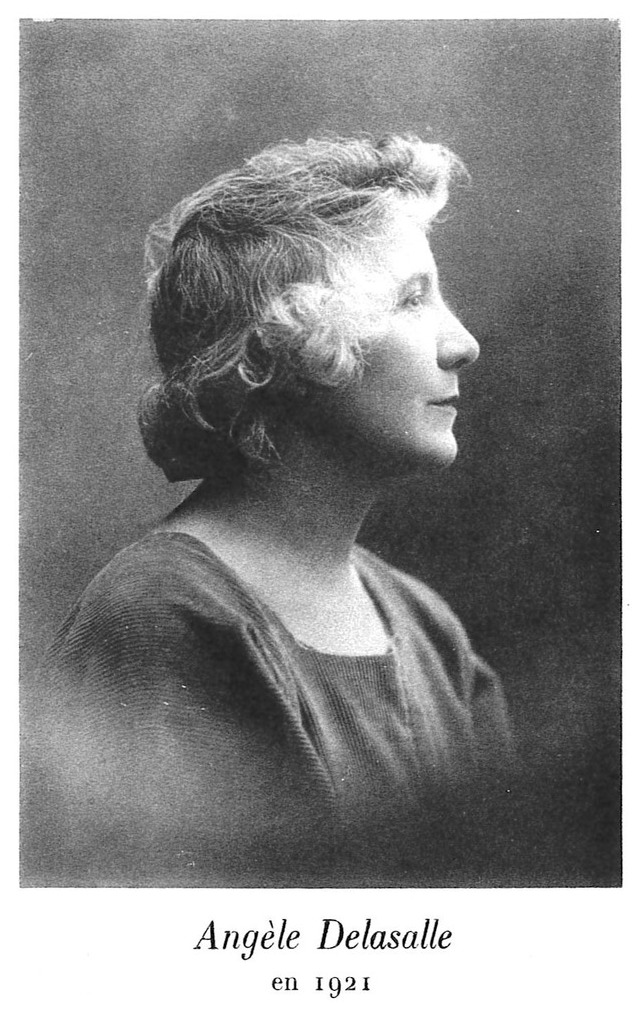 Anglèe Delasalle en 1921 (photographie)/><br/><span class=